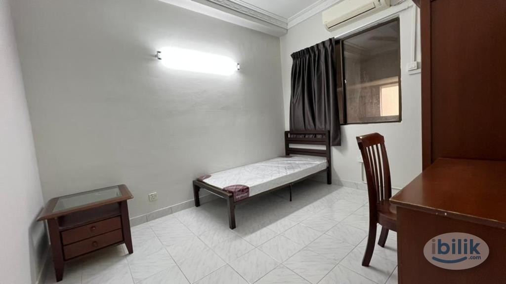 Single Room at Lagoon View, Bandar Sunway - Image 5