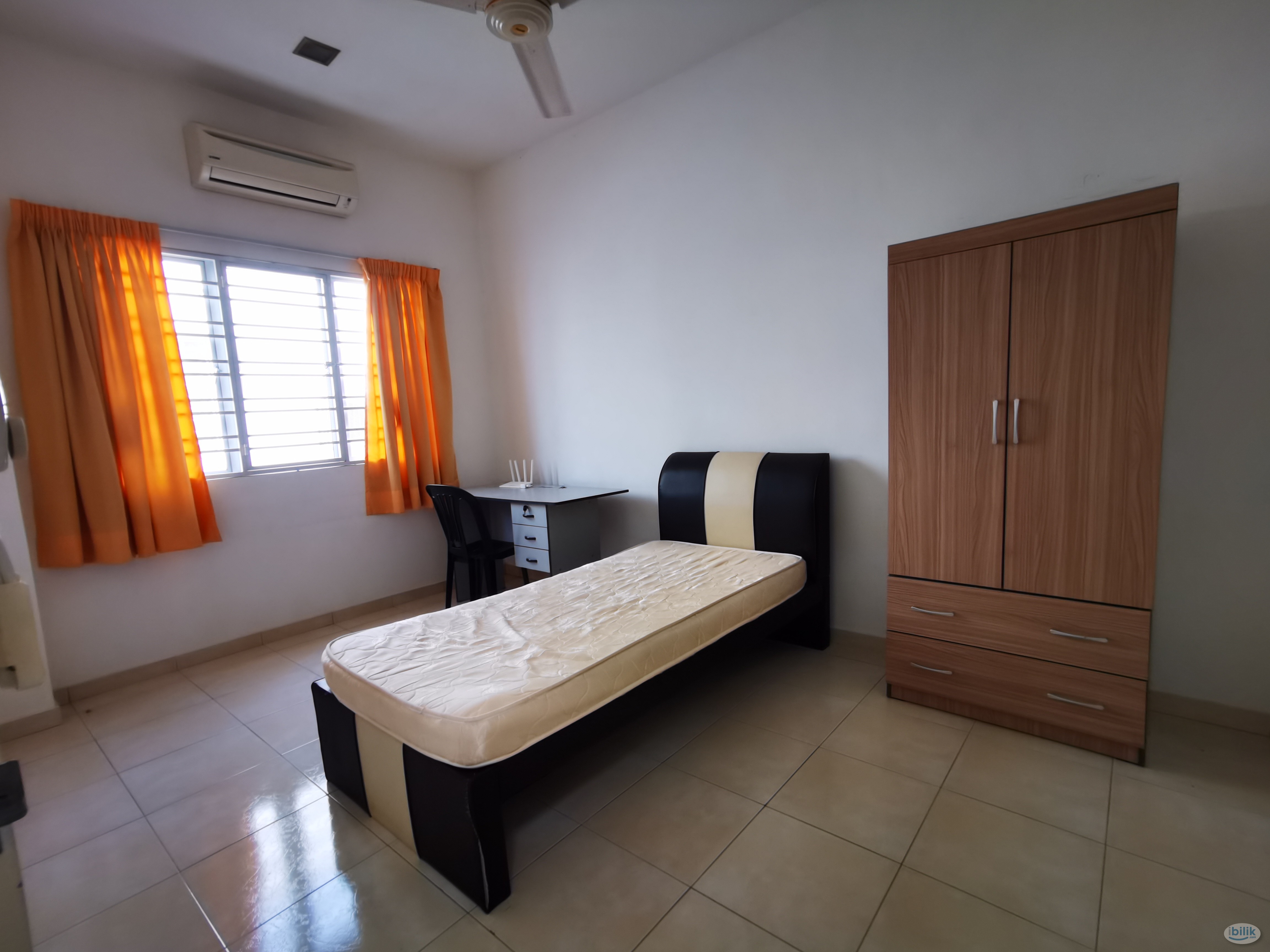 Middle Room at Setia Alam, Shah Alam - Image 1