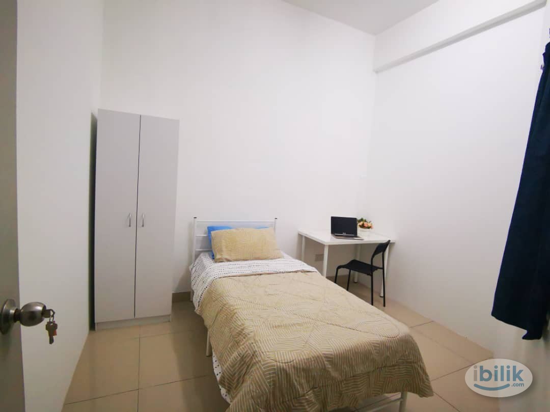 Middle Room at Setia Alam, Shah Alam - Image 1