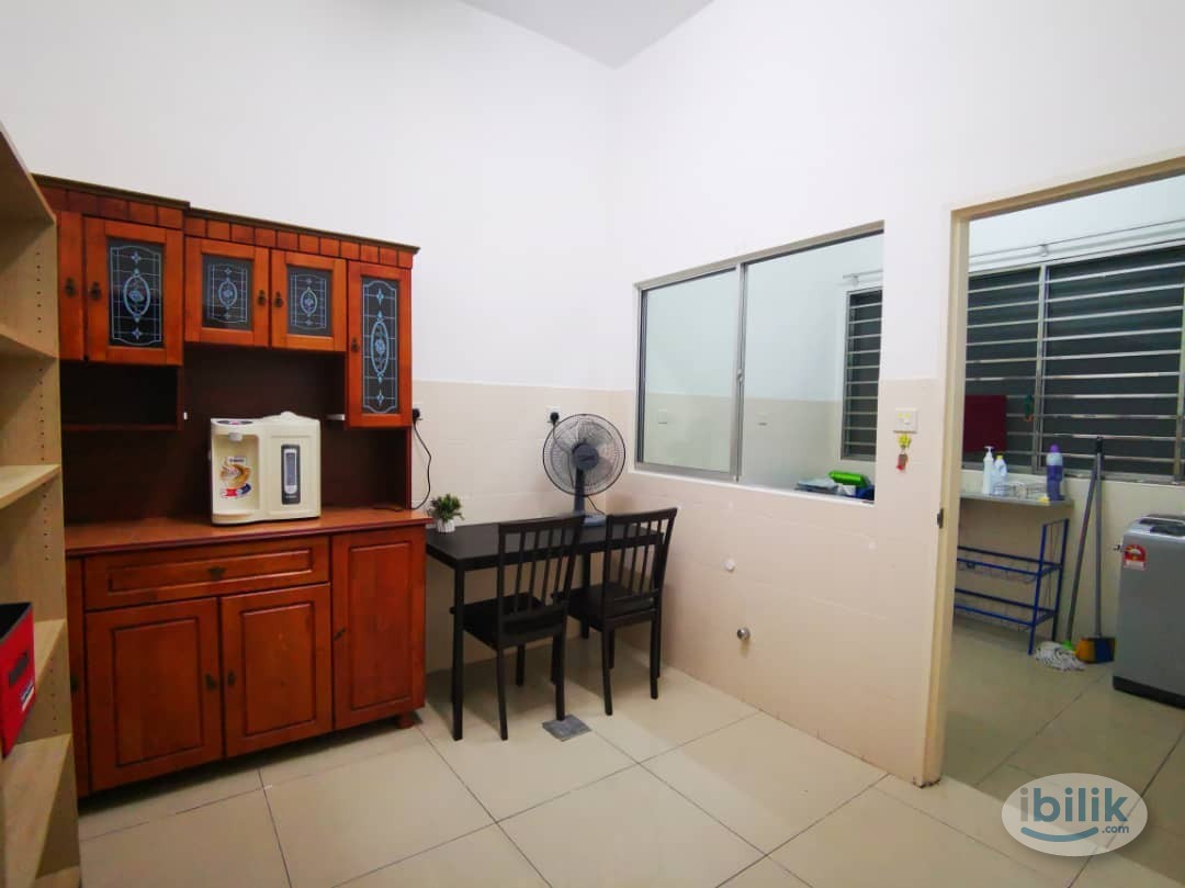 Middle Room at Setia Alam, Shah Alam - Image 4