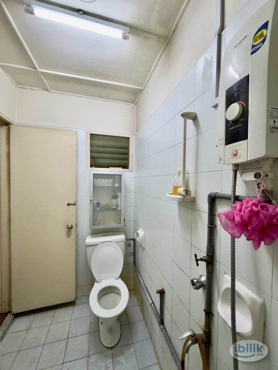 Middle Room at PJS 10, Bandar Sunway - Image 5