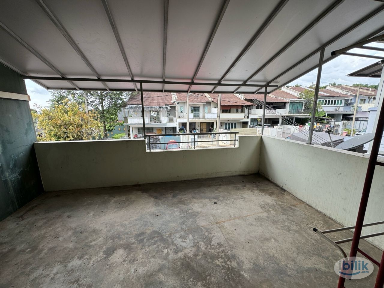 Master Room wiith Balcony and Private Bathroom at Kota Damansara, Petaling Jaya🏠Nearby Segi University, Dataran Sunway,  - Image 3