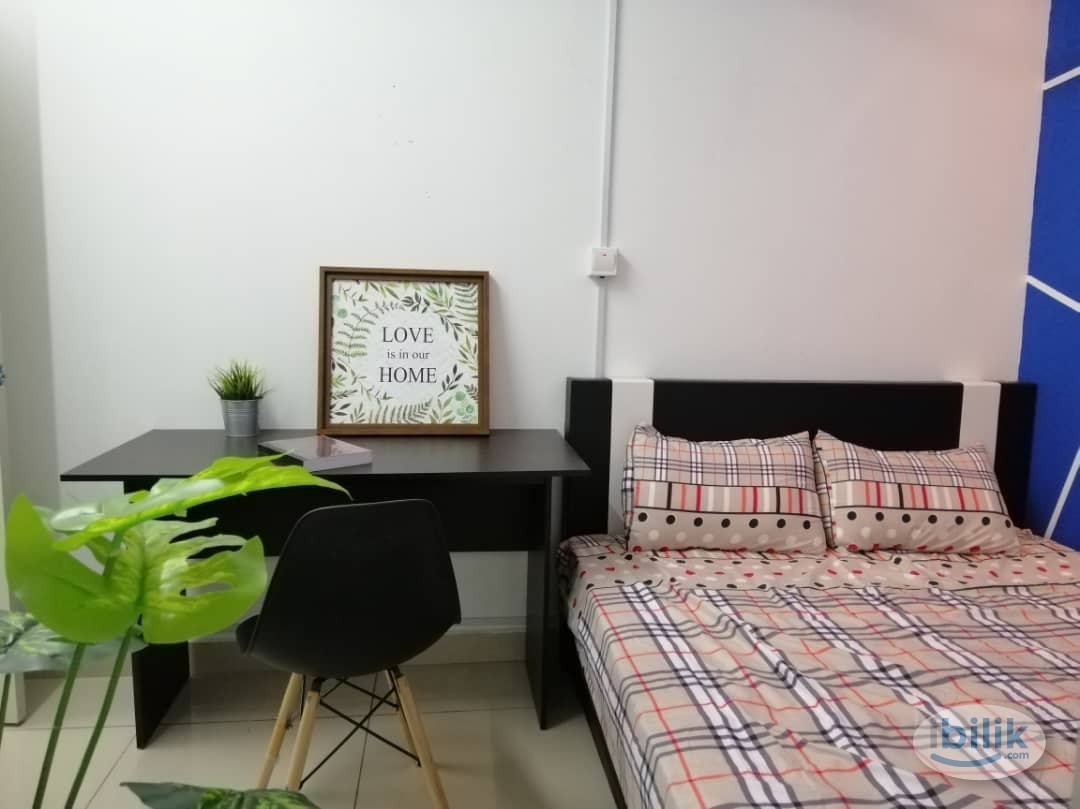 5 min walk to LRT Ara Damansara Medium Room at Pacific Place Evolve Concept Mall, Jaya Grocer, LRT Kelana Jaya Line, LRT - Image 2