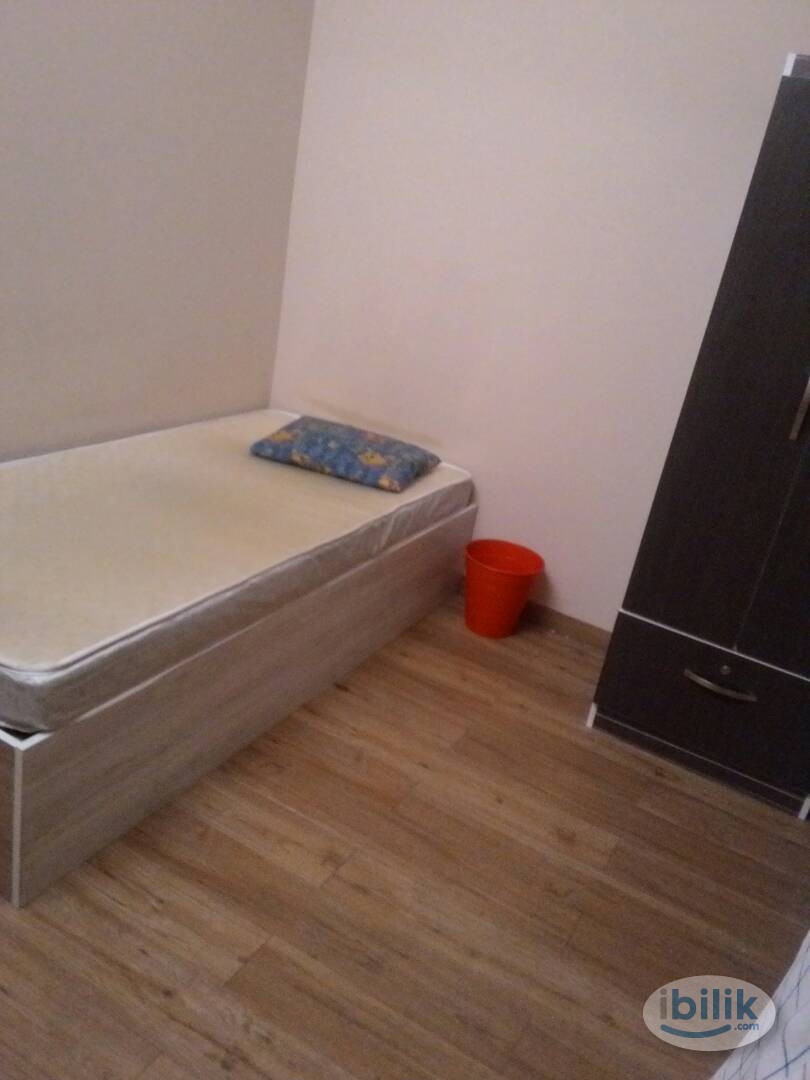 Single Room at Bandar Putra Permai, Seri Kembangan - Image 4