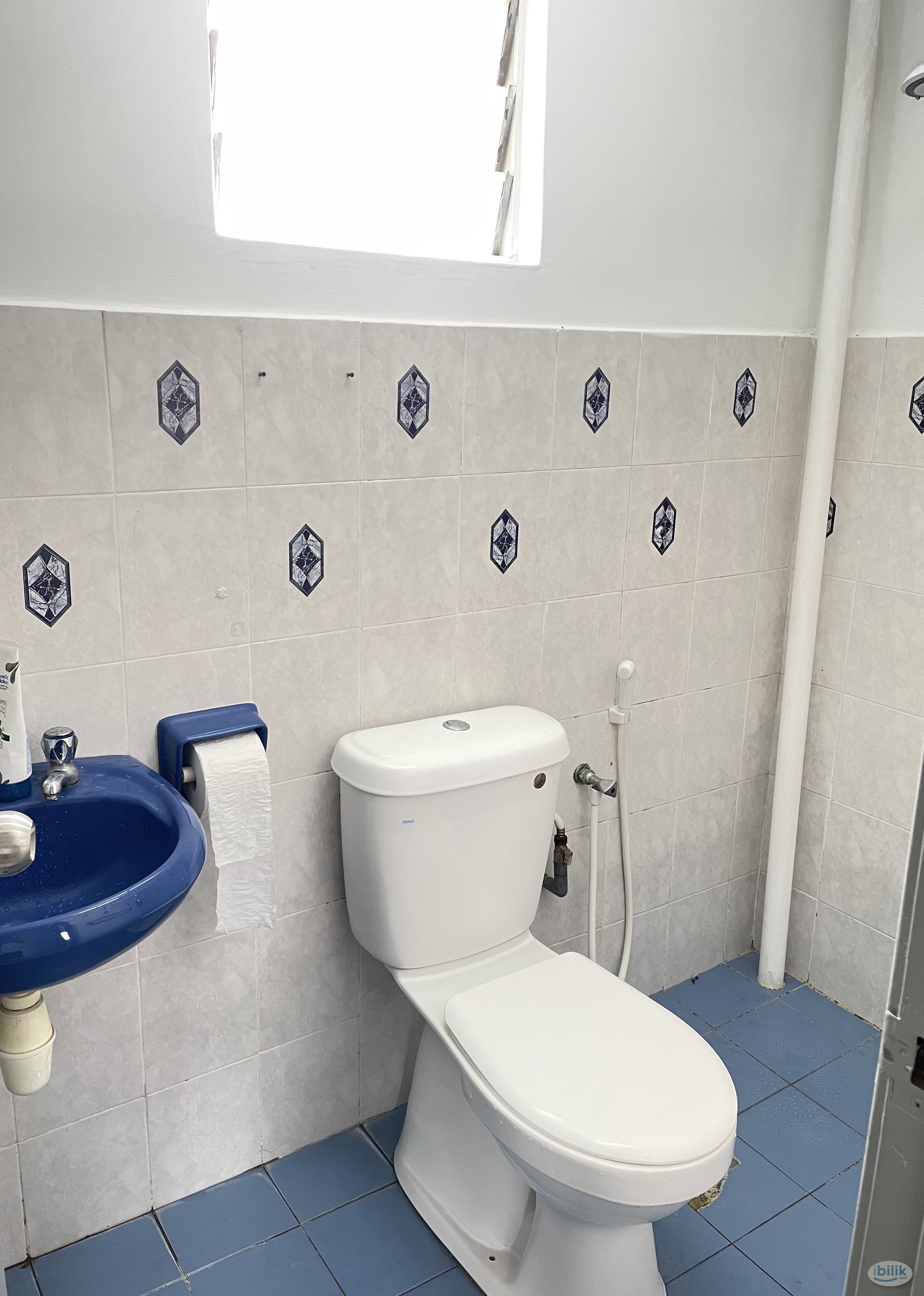 middle small Room at Puncak Seri Kelana, Ara Damansara (Block 5[near guard house]) - Image 3