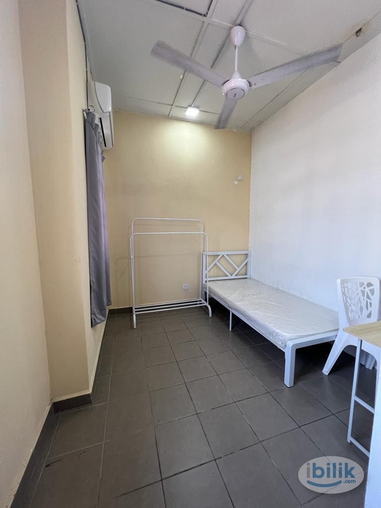 Male Unit ❗ Room for Rent with Air-Cond + WiFi @ Bukit Rimau, Shah Alam - Image 1