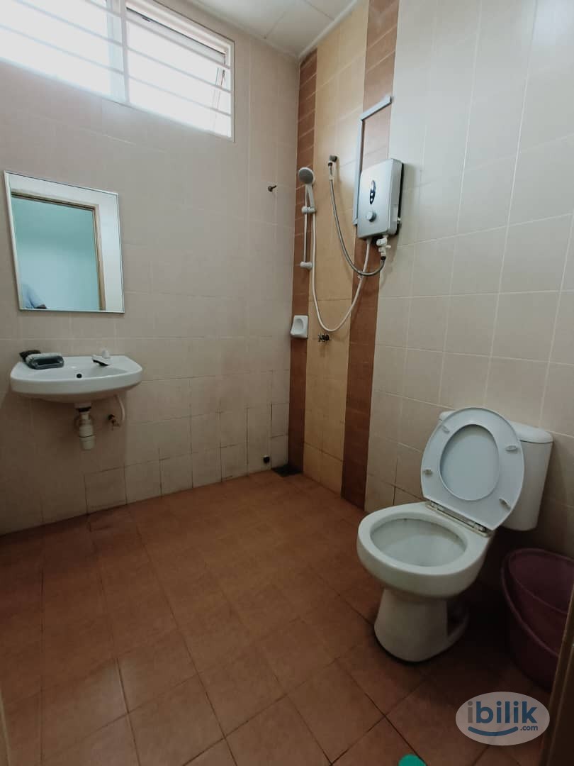 Female Unit near IOI LRT 🚋 Bilik Sewa Low Depo @ Bandar Puchong Jaya - Image 1