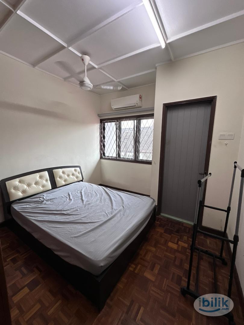 Walk to LRT Kelana Jaya & Megah Rise mall ⭐Room + Air-Cond Rent @SS24 - Image 1