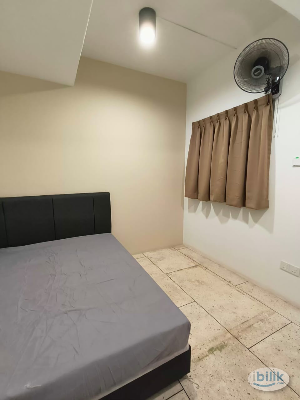 📍ROOM NEARBY CIQ JB 💰LOW DEPOSIT 🛏️Middle Room🚶🏻‍♂️6-8 mins to CIQ, Johor Bahru - Image 4