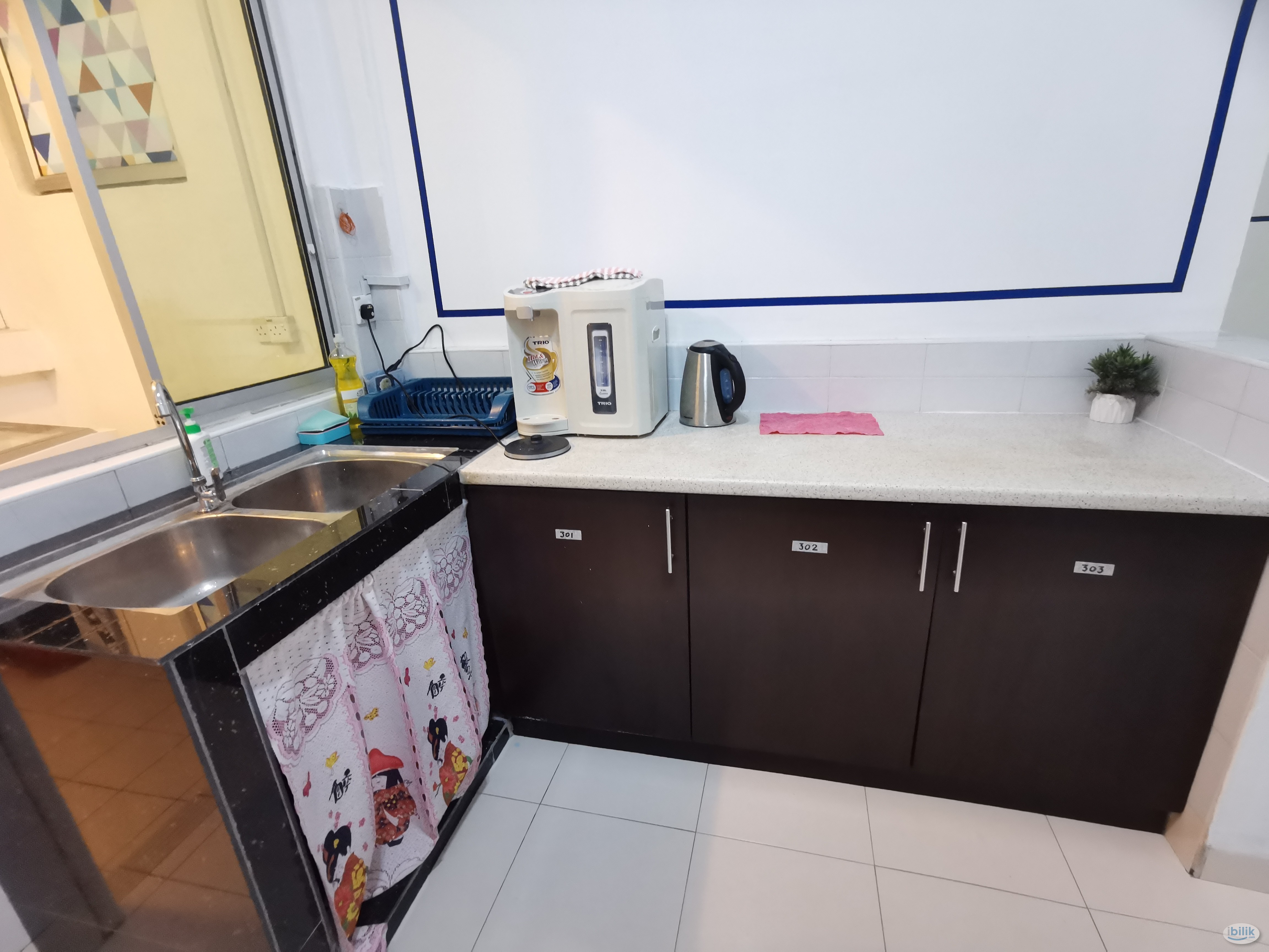 Middle Room at Damansara Perdana, Petaling Jaya - Image 3