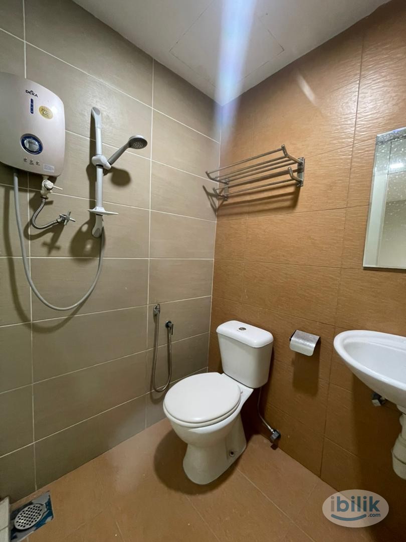 Master Room at Bandar Mahkota Cheras, Cheras South - Image 3