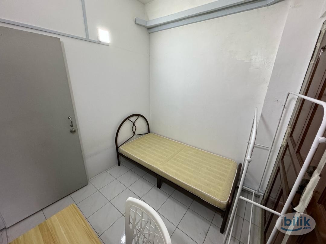 Nearby Atria Mall ❗Single room with Aircond at SS 22 Damansara Jaya, Petaling Jaya - Image 2