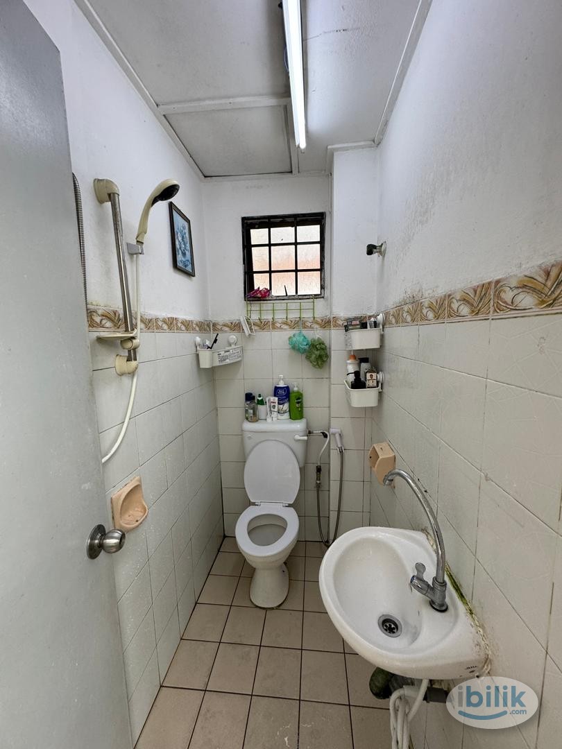 Inclusive of all Utilities ⚡🚿🛜 Queen Size Bed Room with Windows at BU 12, Petaling Jaya🏠Nearby One Utama, First City Uni - Image 3