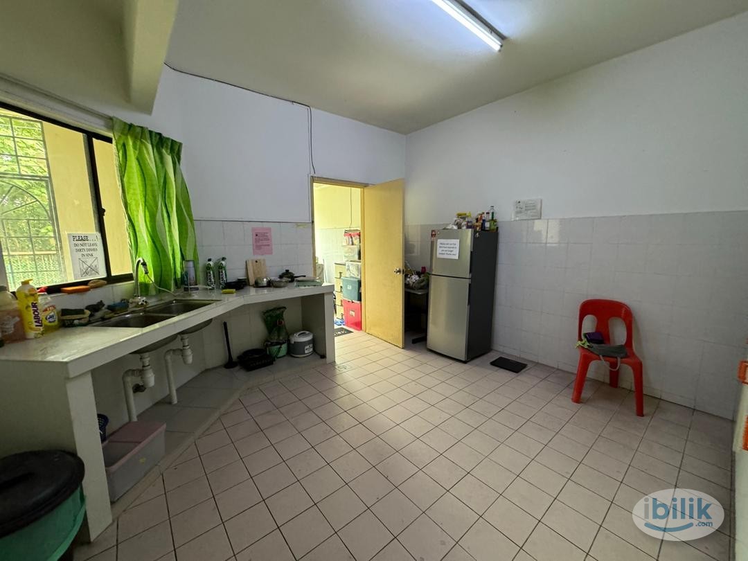 Inclusive of all Utilities ⚡🚿🛜 Queen Size Bed Room with Windows at BU 12, Petaling Jaya🏠Nearby One Utama, First City Uni - Image 4
