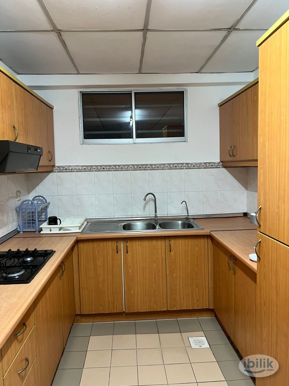 Master Room at Lagoon View, Bandar Sunway - Image 3