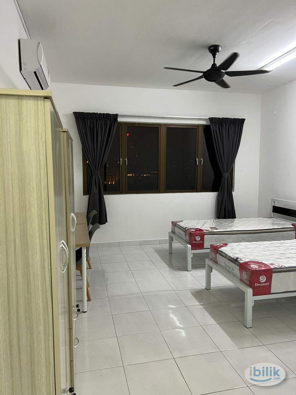 Master Room at Lagoon View, Bandar Sunway - Image 5