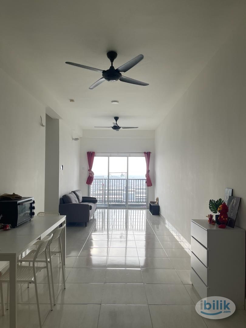 Middle Room at BSP 21, Bandar Saujana Putra - Image 5