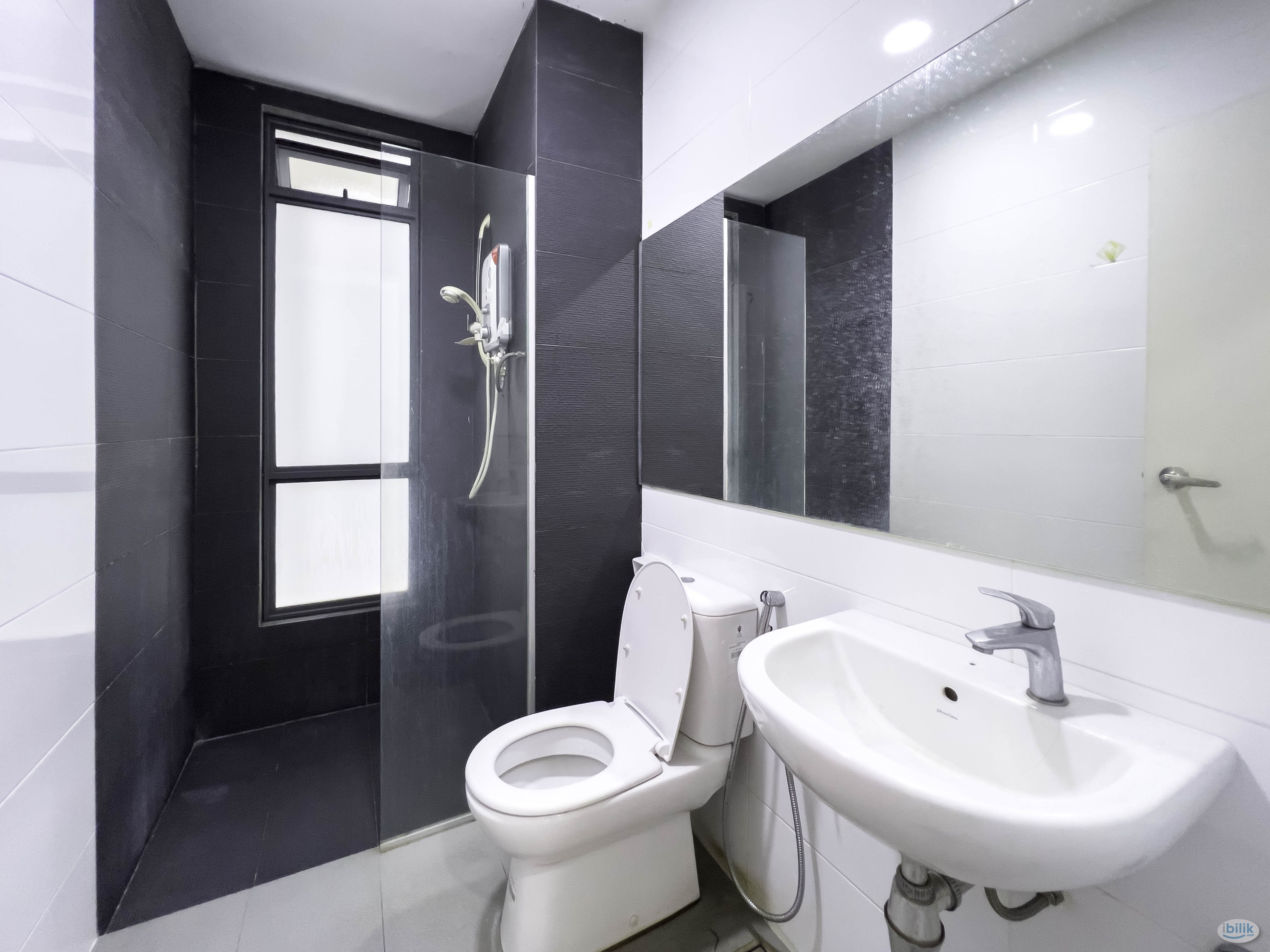 Fully Furnished Single Room at Paramount Utropolis @ Glenmarie, Shah Alam - Image 4