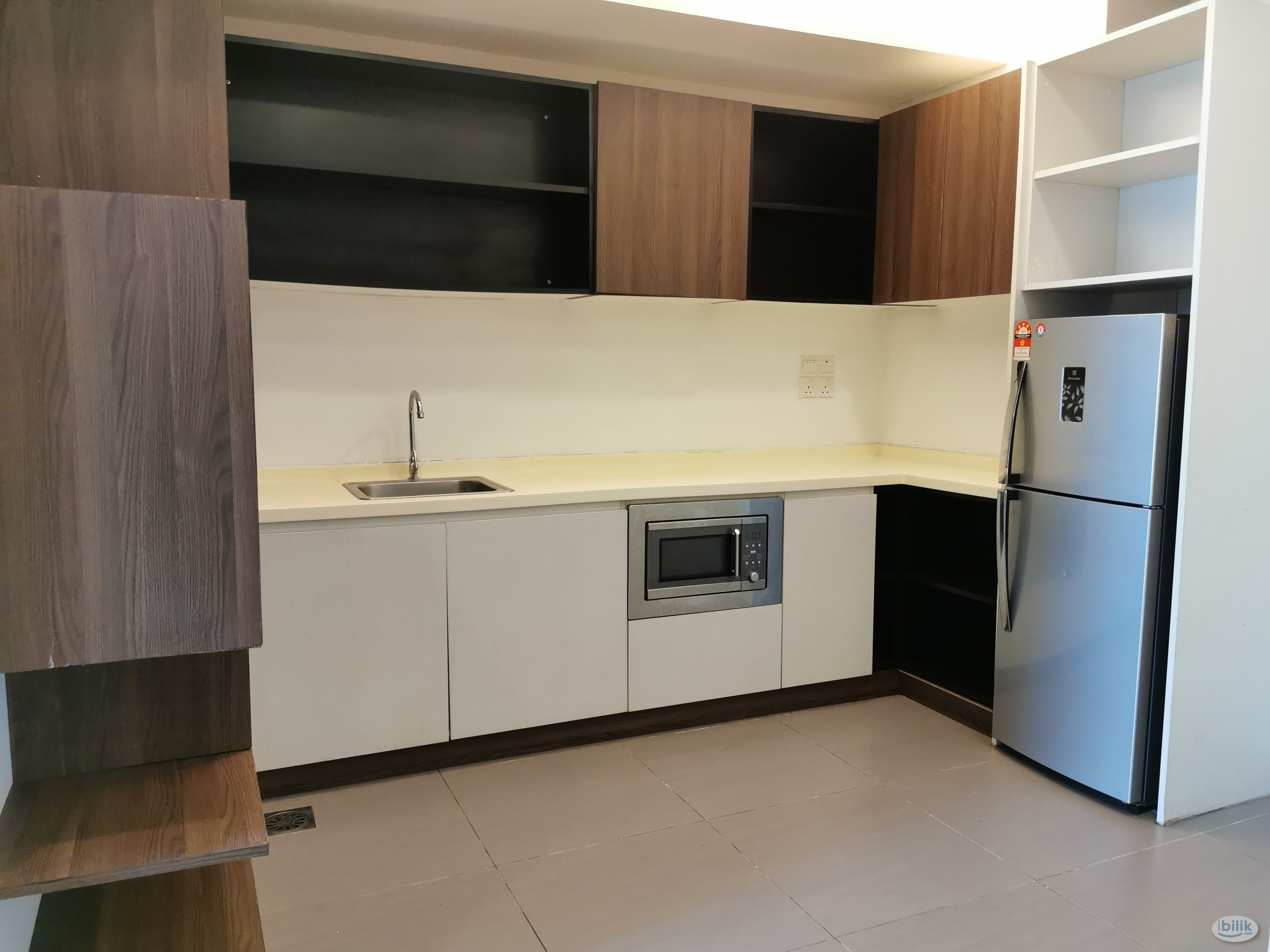 Single Room at Garden Plaza, Cyberjaya - Image 1