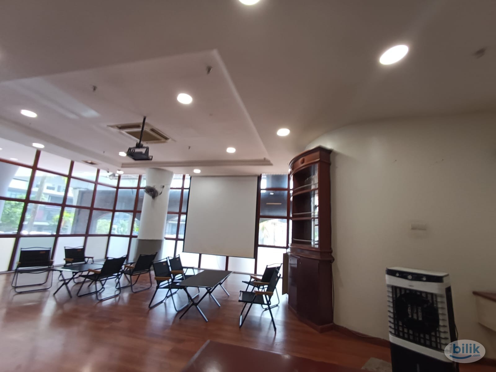 📍JB CIQ MASTER BEDROOM FOR RENT💰LOW DEPOSIT🚶🏻‍♂️6-8 MINS WALK TO CHECKPOINT JOHOR BAHRU - Image 3