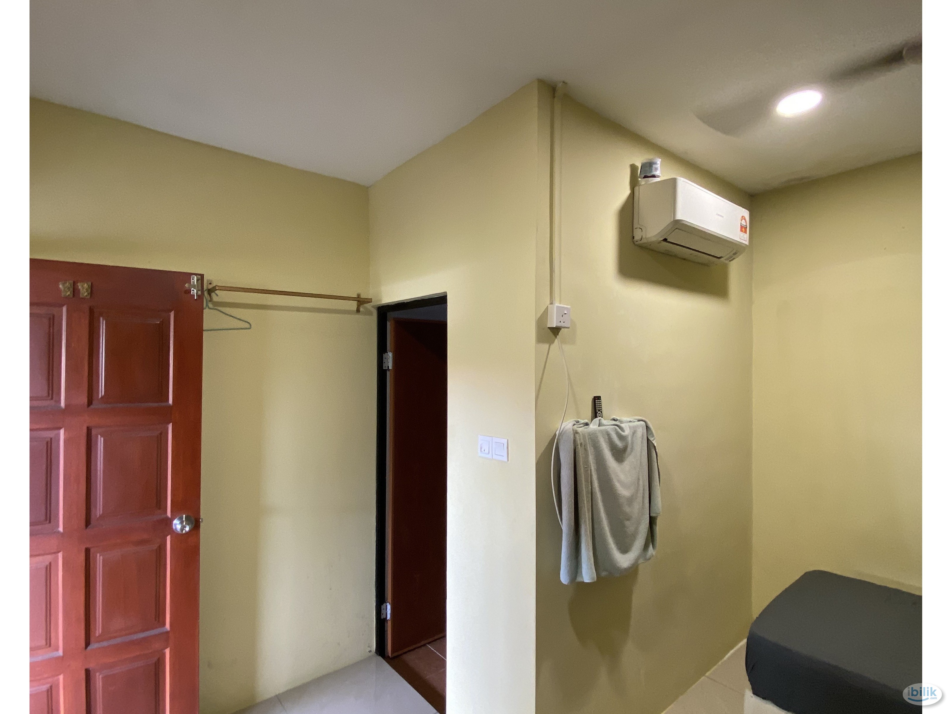 🌈Master Room 10 Min to CIQ🔥Near to 🚌 Stop🎉Rm300 Booking Fee - Image 1