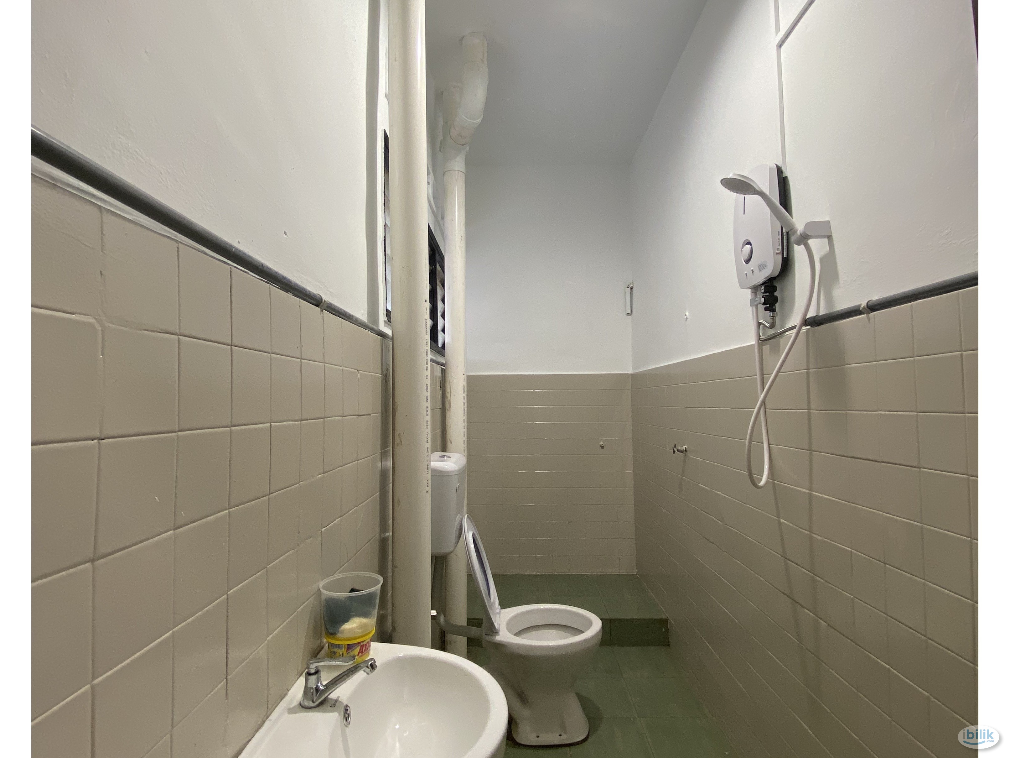 🌷Middle Room🎈Walking Distance to Kastam🎊Low Deposit - Image 1
