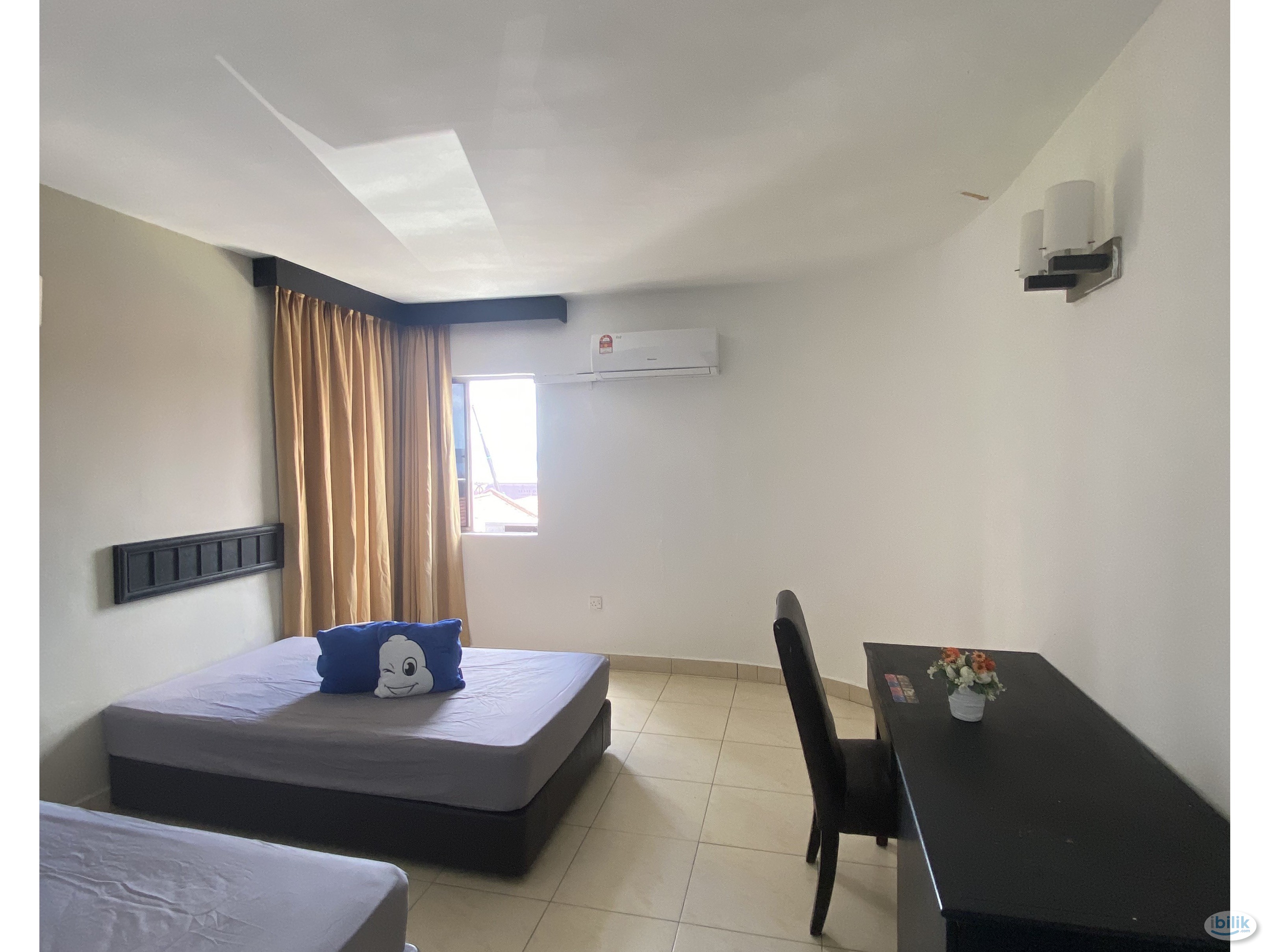 🔥🔥Zero Deposit 🔥Walking Distance CIQ🌈Master RooM - Image 2