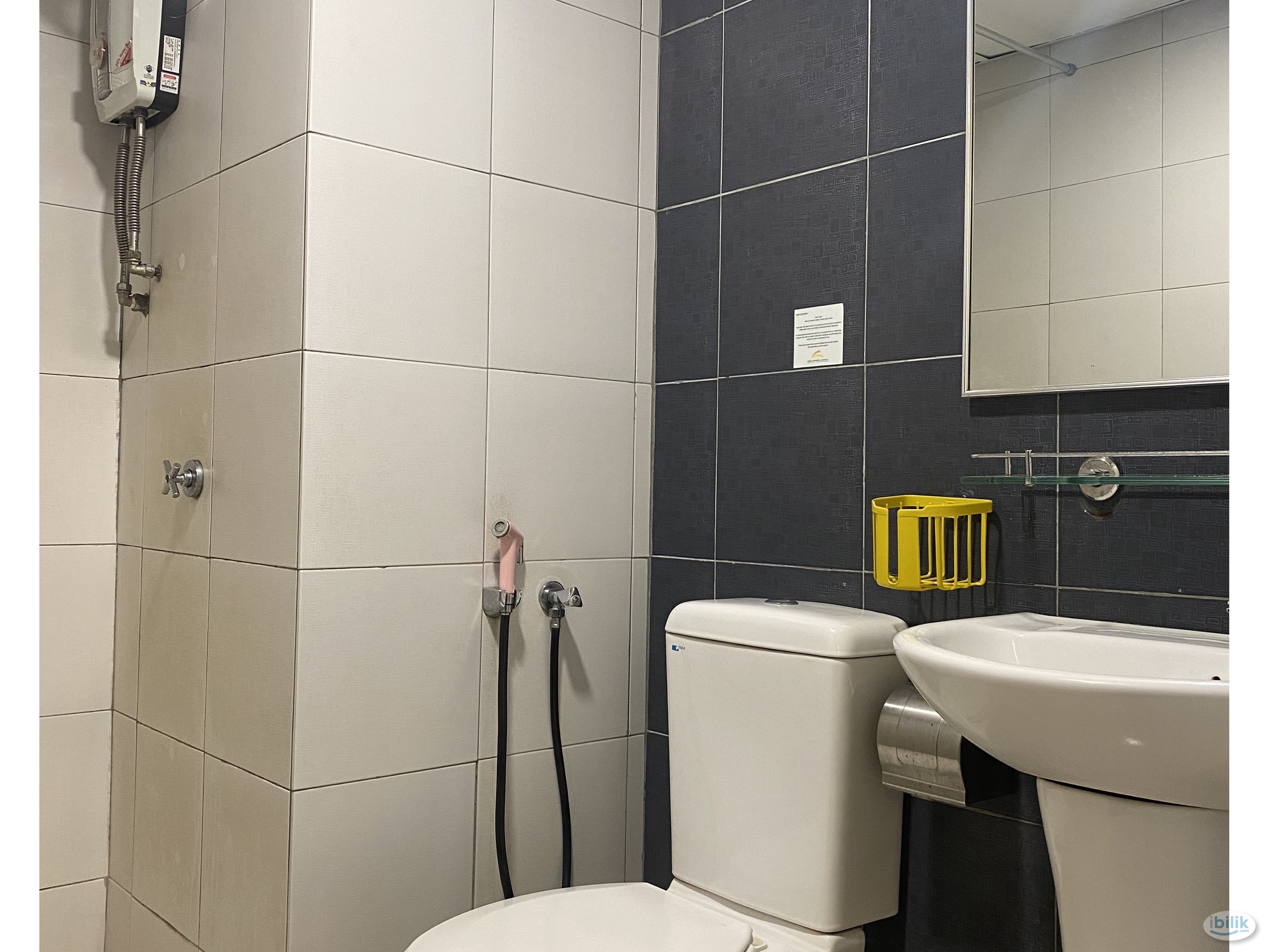 🔥🔥Zero Deposit 🔥Walking Distance CIQ🌈Master RooM - Image 3