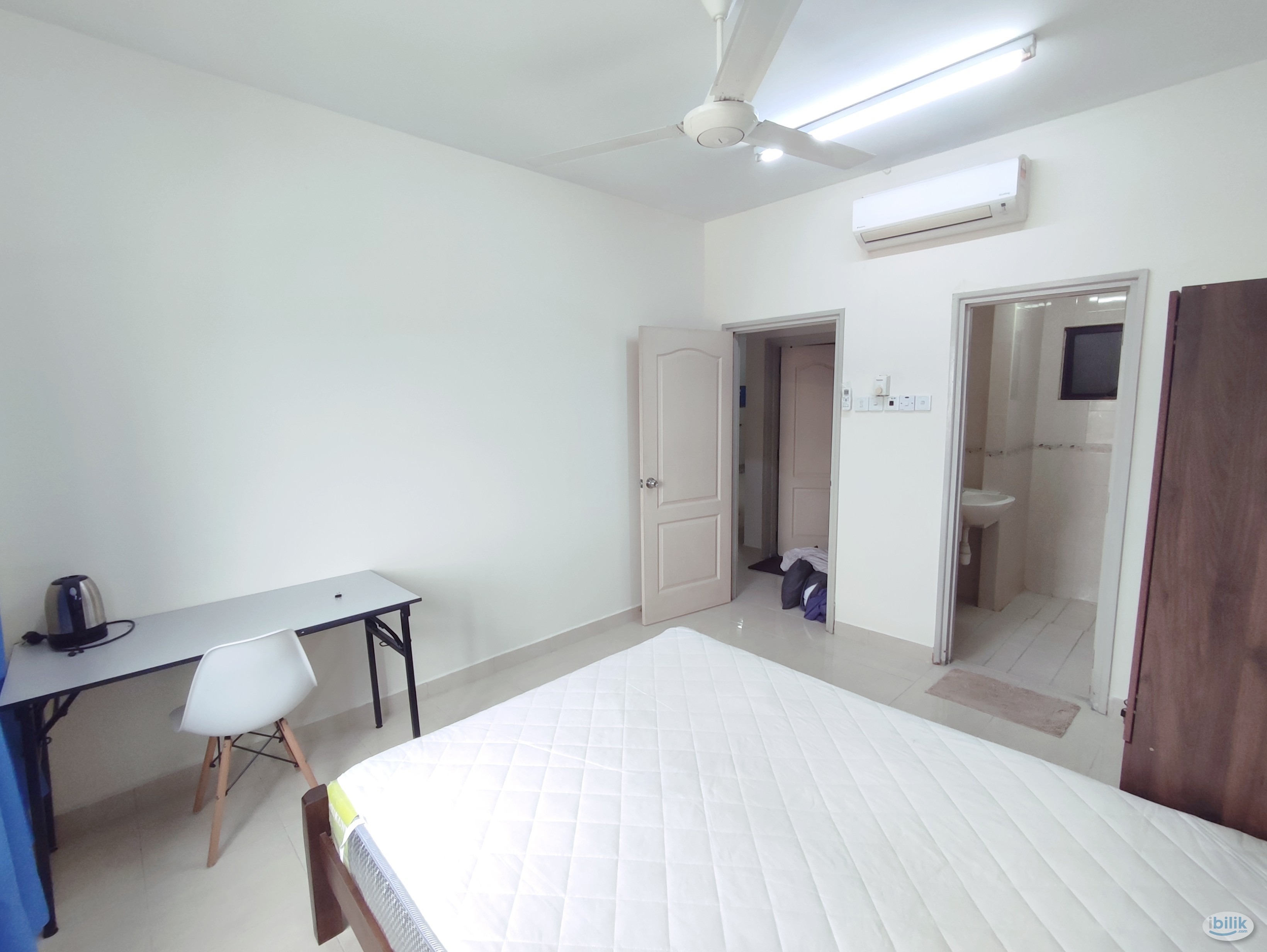 MRT BESIDE PELANGI UTAMA MASTER BEDROOM ATTACHED BATHROOM - Image 2