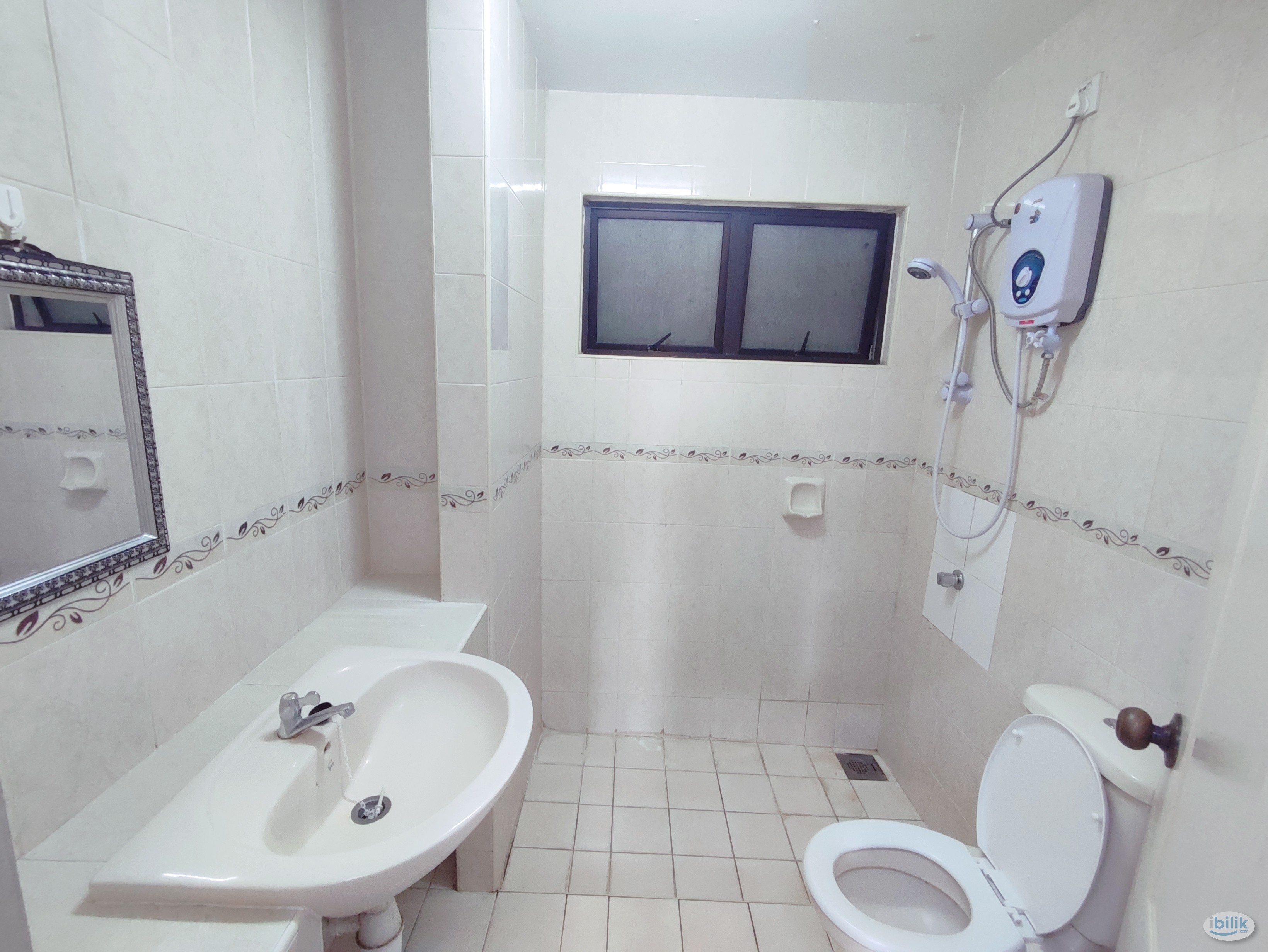 MRT BESIDE PELANGI UTAMA MASTER BEDROOM ATTACHED BATHROOM - Image 3