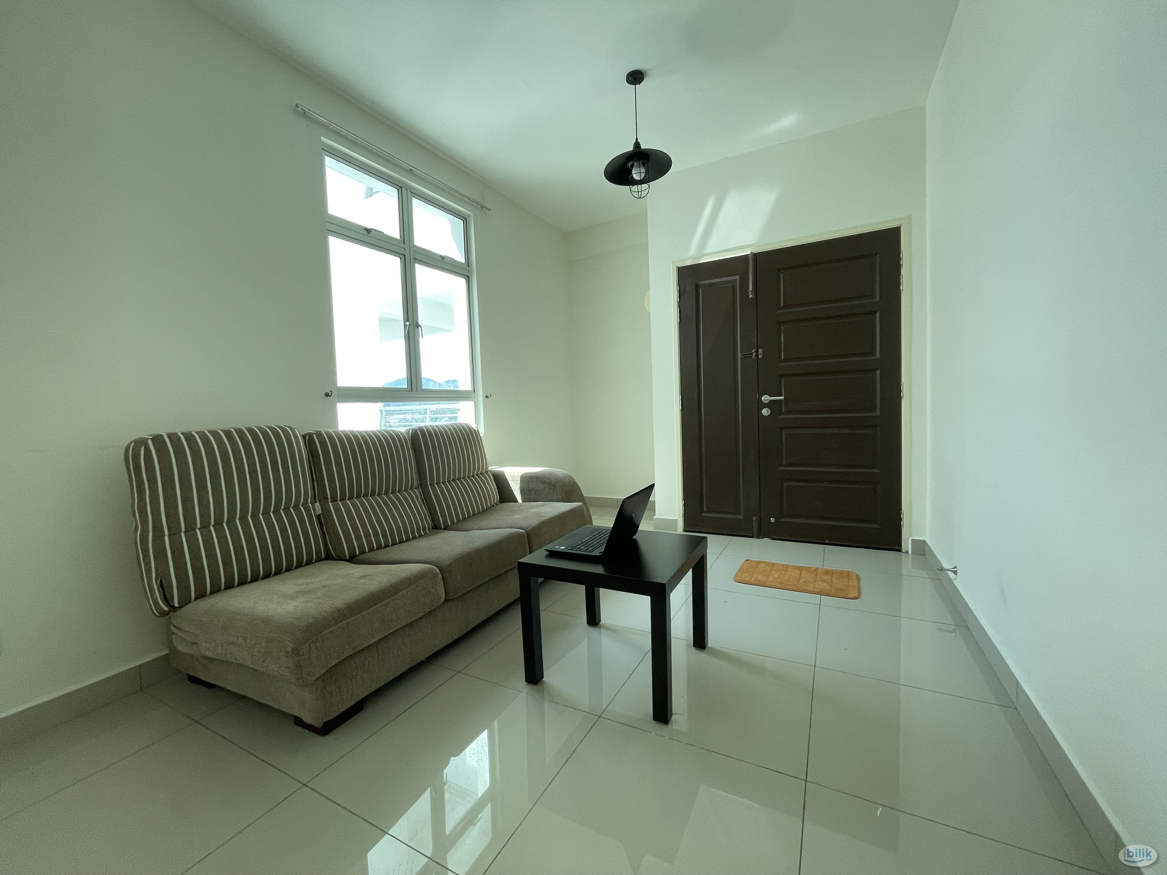 Master Room at Tunas Residensi, Bayan Baru - Image 3