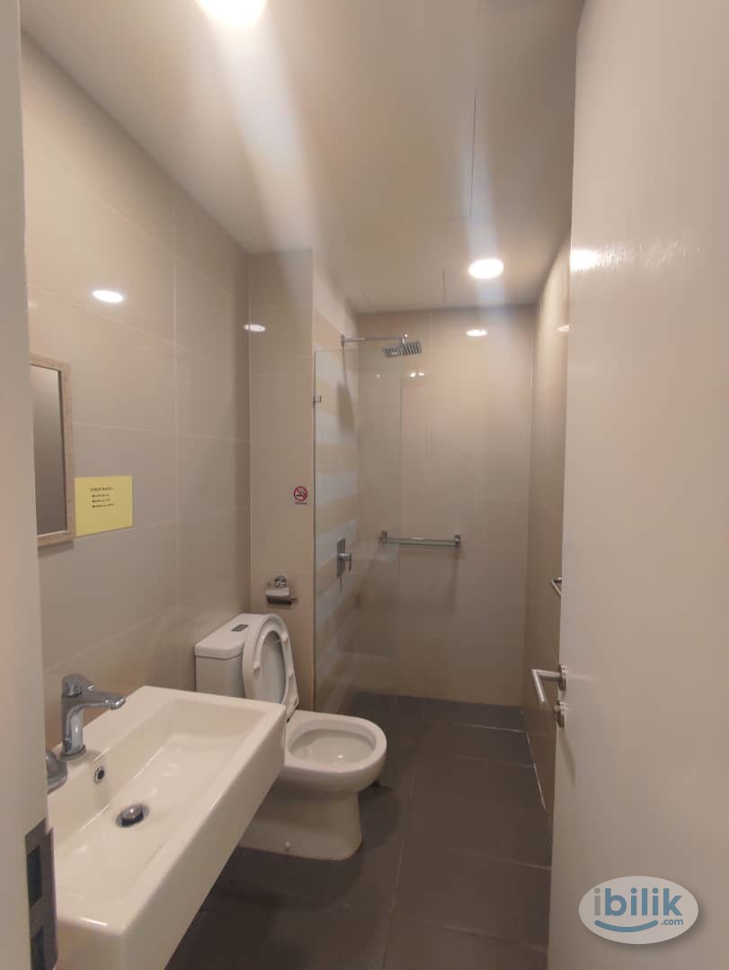 Master Room at United Point Residence, Kepong - Image 3