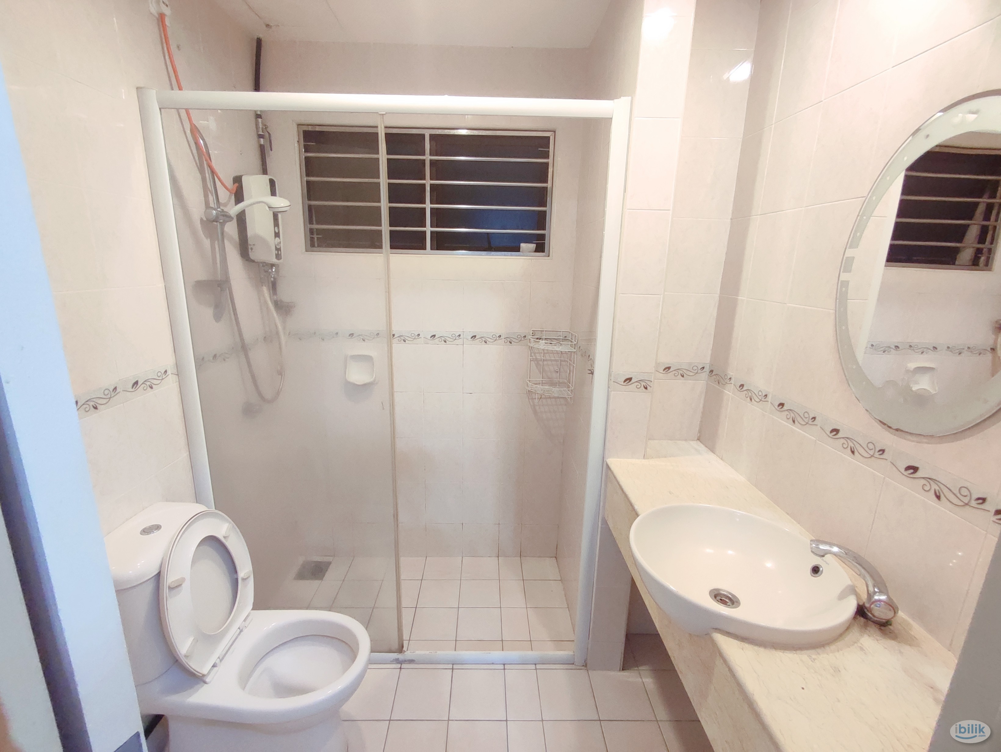 Single Room at Pelangi Utama, Bandar Utama - Image 2