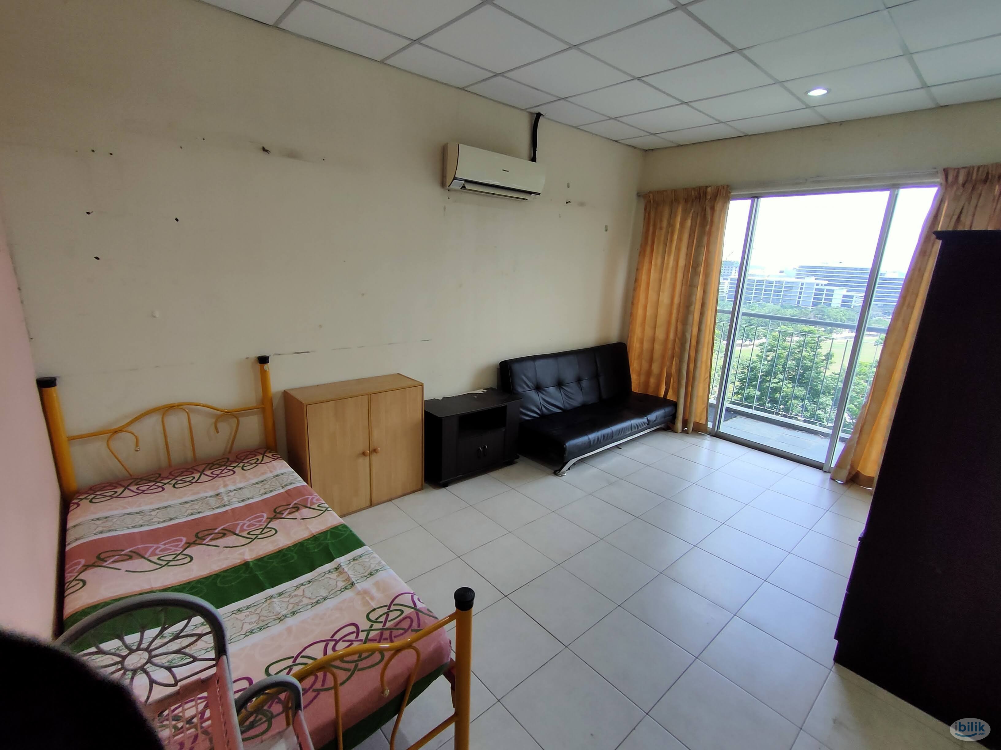 Cyberia Smarthome.  Perempuan. Furnished NONsharing Large Master Room Airconditioned. - Image 1
