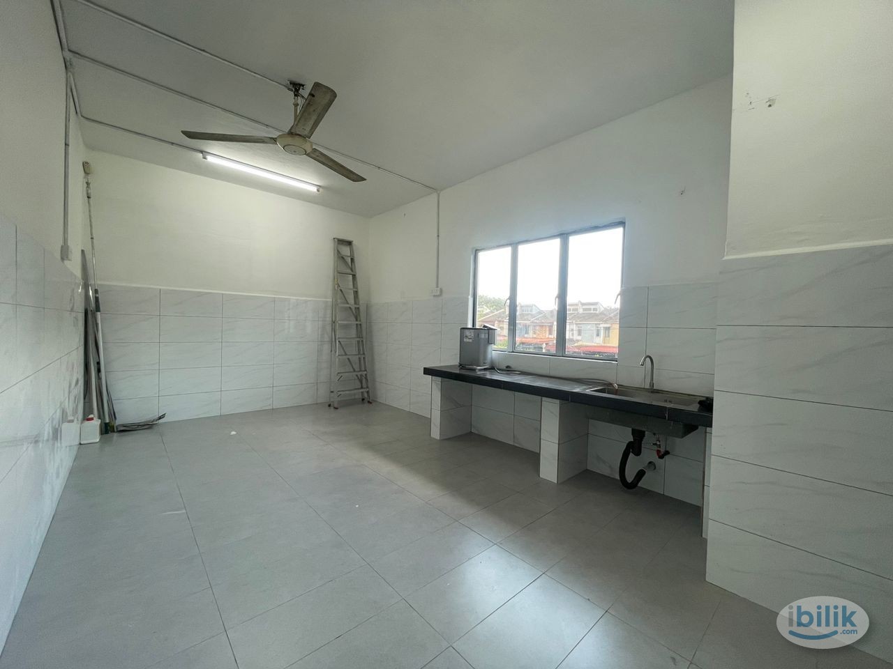 Middle Room for RENT @ Kota Permai - Image 5