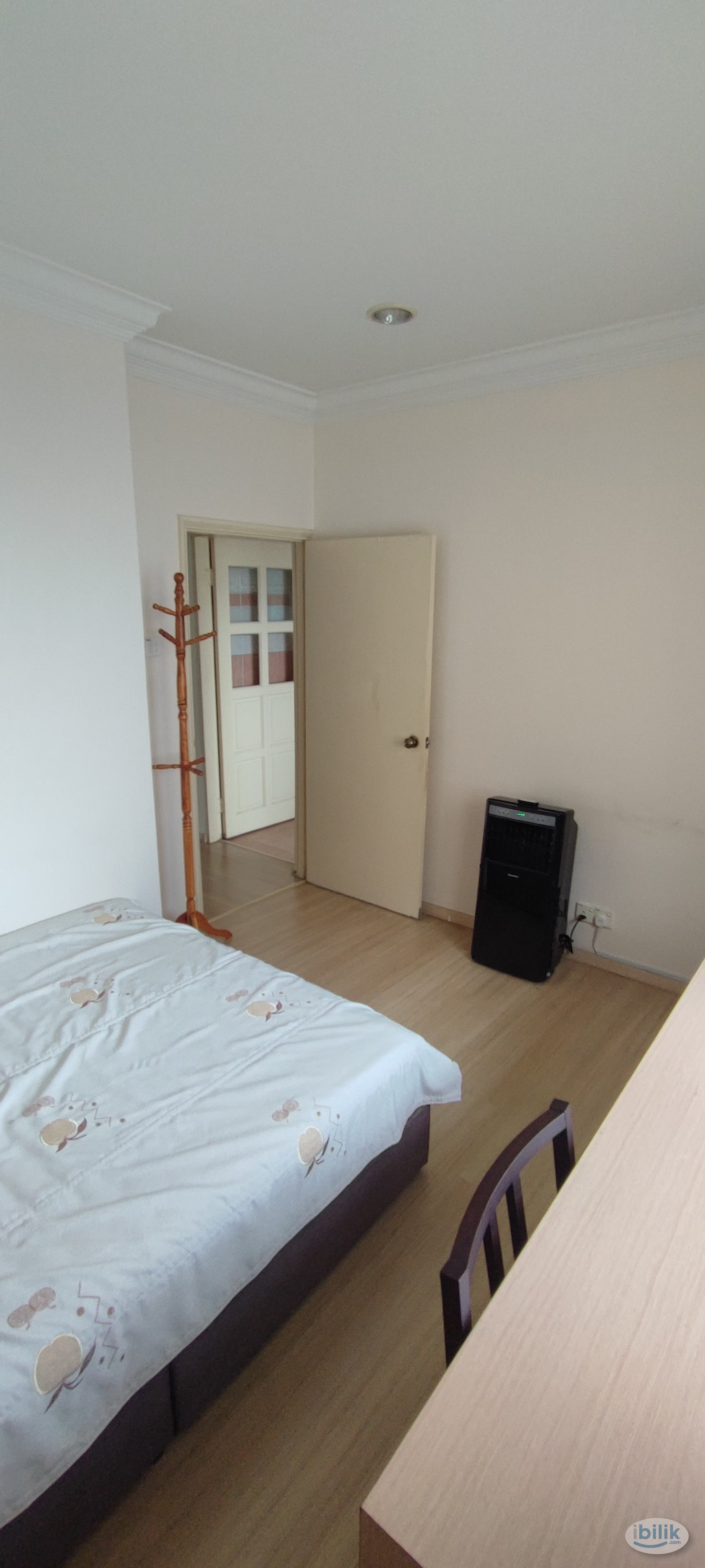 Middle Room at Bayan Lepas, Penang - Image 1
