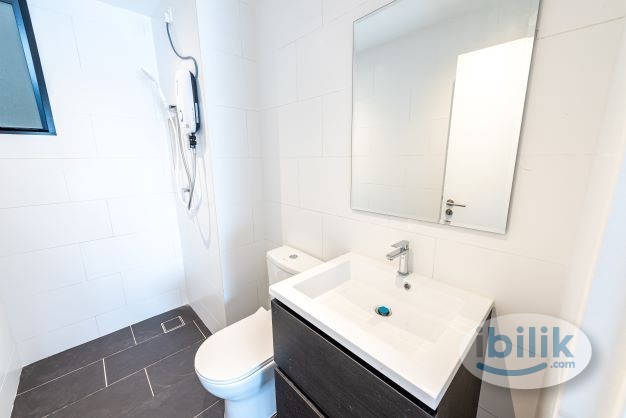 Master Room at SQWhere, Sungai Buloh - Image 1
