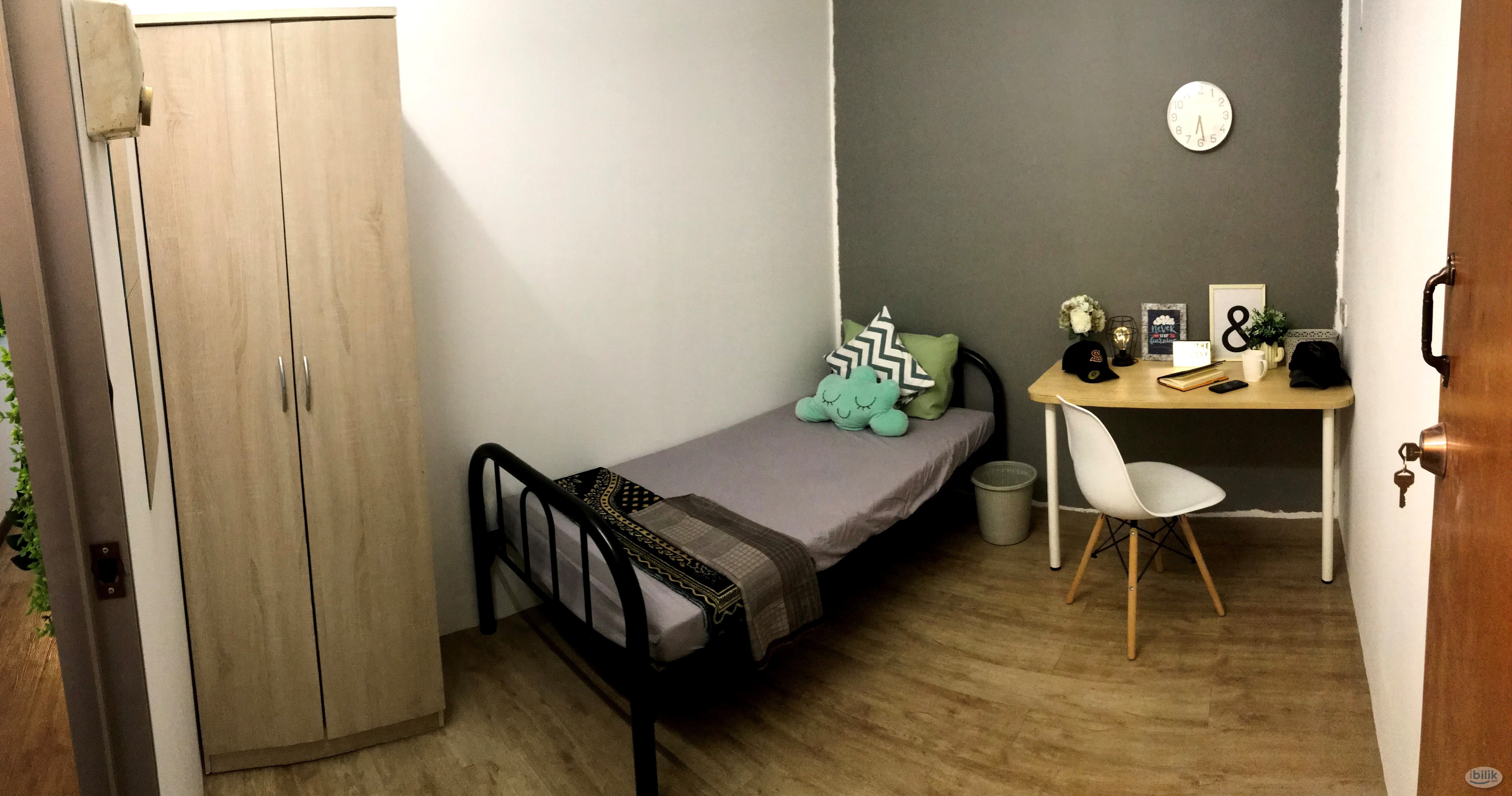 Single Room at Bandar Armada Putra, Pulau Indah - Image 1