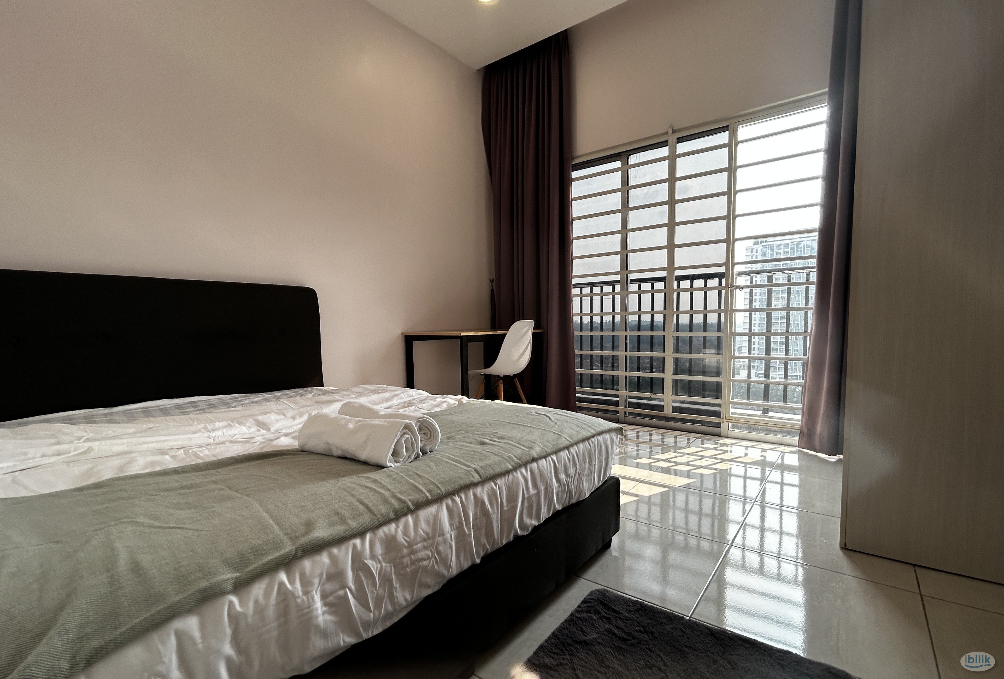 Master Room at BSP 21,Bandar Saujana Putra near Mahsa, KLIA, Rimbayu, Telok Panglima Garang, Kota Kemuning, Jenjarom - Image 1