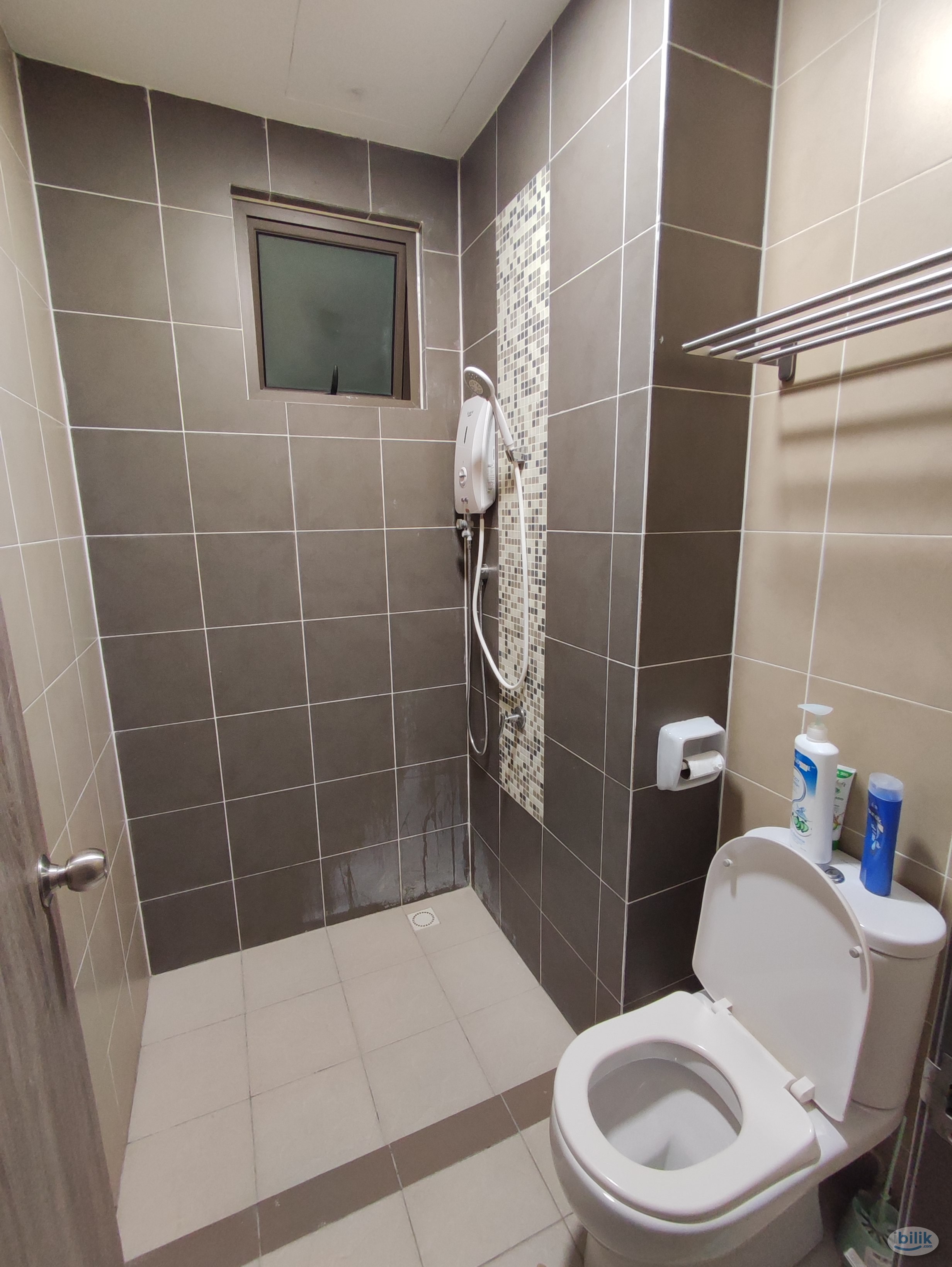 TreeSparina middle room to rent in Bayan Lepas - Image 3