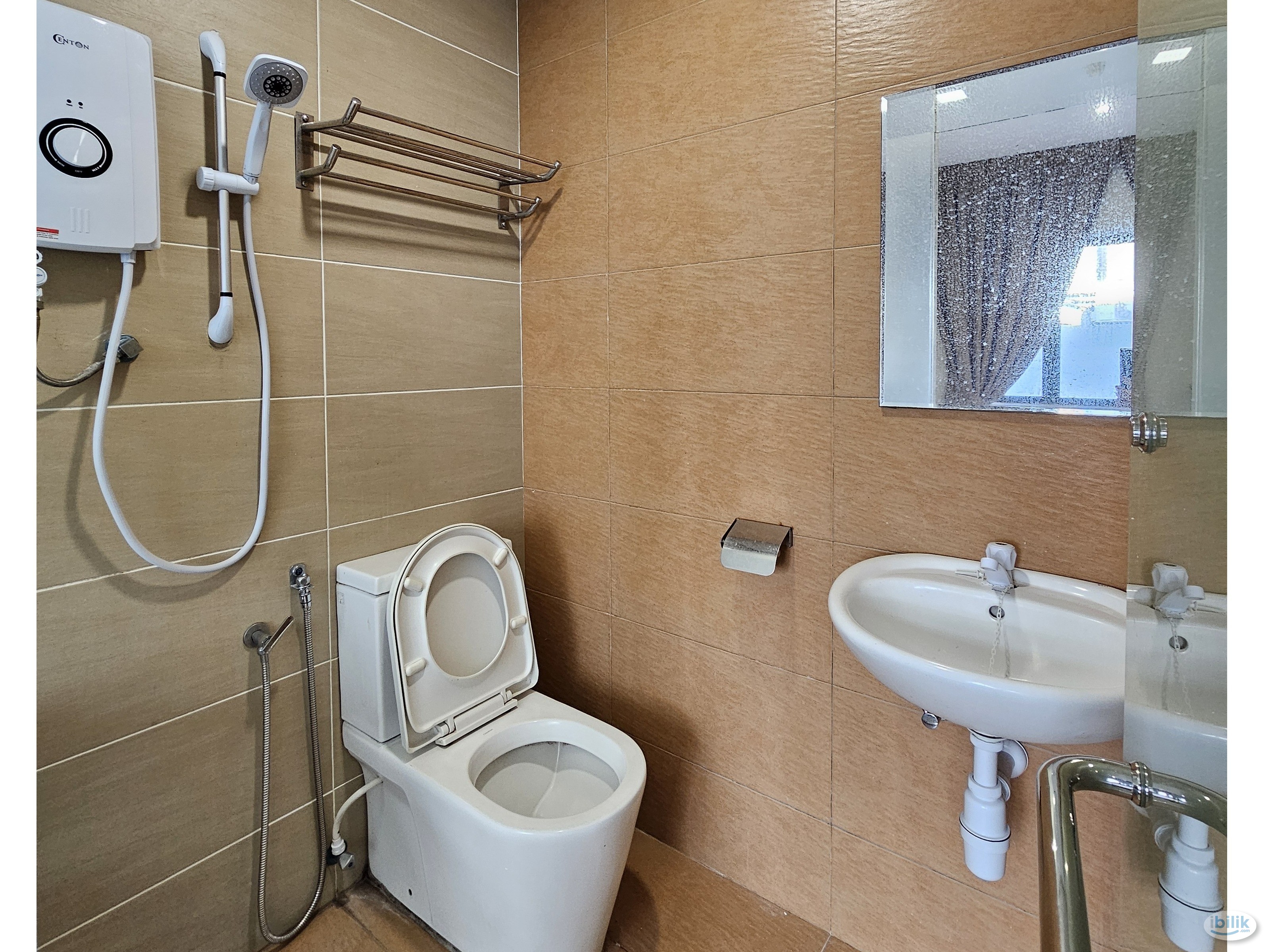 Zero Depo ❗ Master Room + Private Toilet at Bandar Mahkota Cheras - Image 2