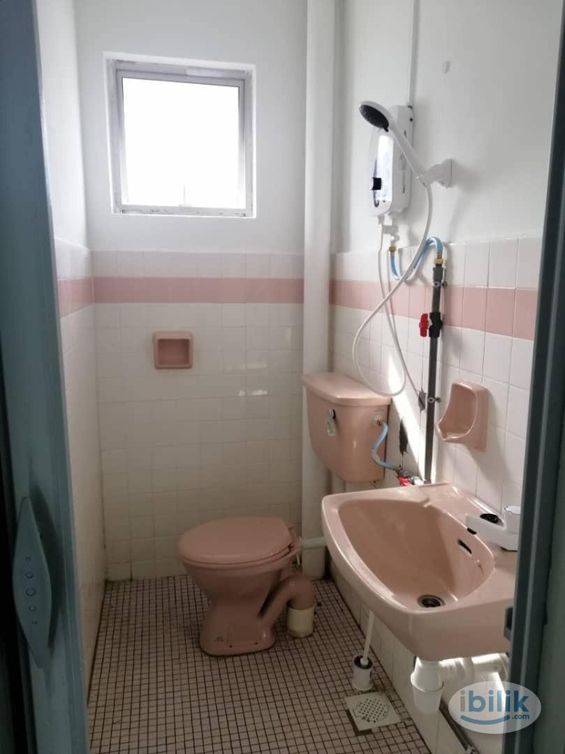Bilik Sewa Single Room female only at Bukit Baru Bandar Hospital Melaka, Melaka OUM - Image 5