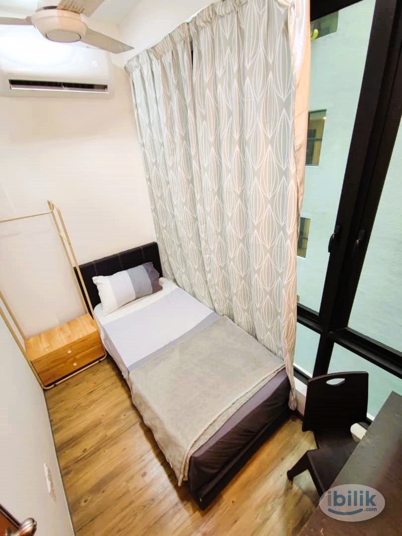 🔥Low Deposit, BIG WINDOW Air-Cond Room, 3min walk to KTM Padang Jawa, Male Only🔥 Suria Jaya e-SOFO, Shah Alam - Image 1