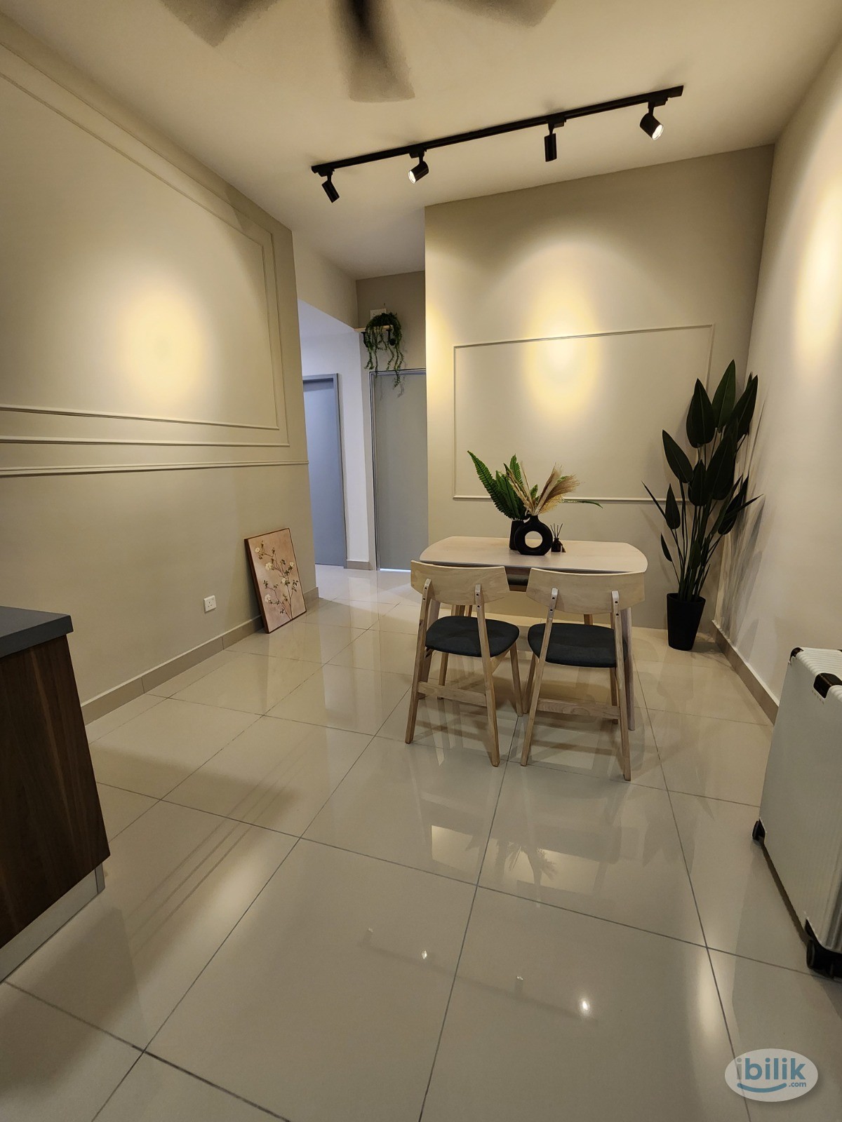 Middle Room at One South, Seri Kembangan - Image 4