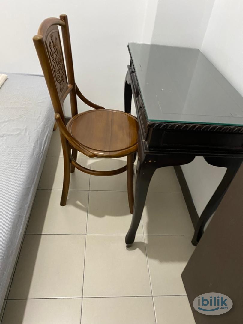 Tiny Room at Southbay Residence, Batu Maung - Image 2