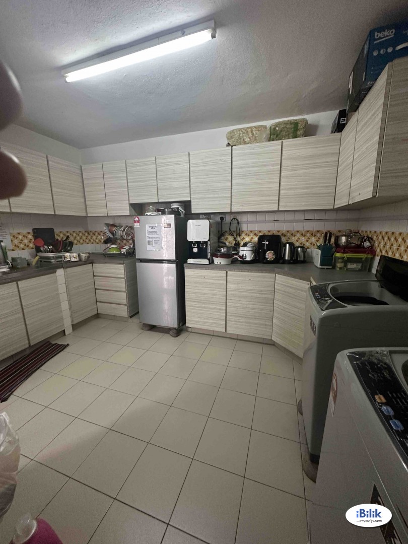 ♥️Middle Room For Rent At Setia Alam♥️Nearby🫰🏻Setia City Mall,Top Glove,Setia Taipan,Setia Prima,Eco Park💃🏻 - Image 2