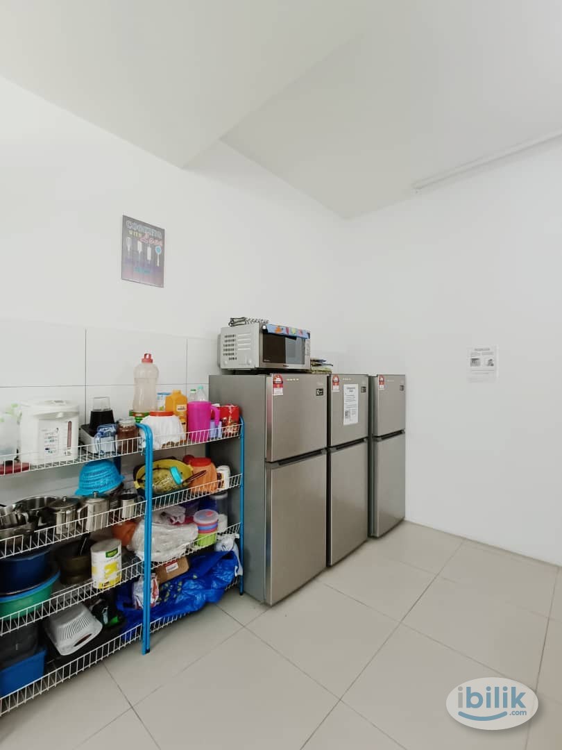 Walking Distance to IOI Puchong 🚆 Low Deposit Room Rent + Free WiFi - Image 3