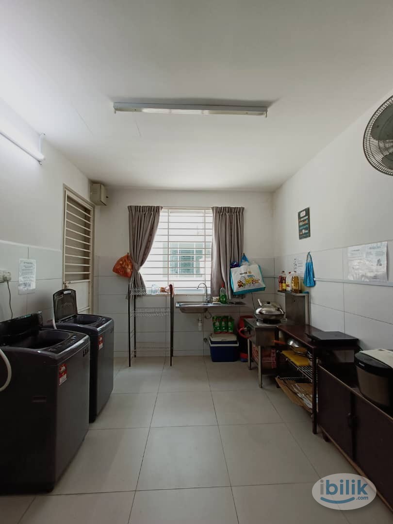Walking Distance to IOI Puchong 🚆 Low Deposit Room Rent + Free WiFi - Image 4
