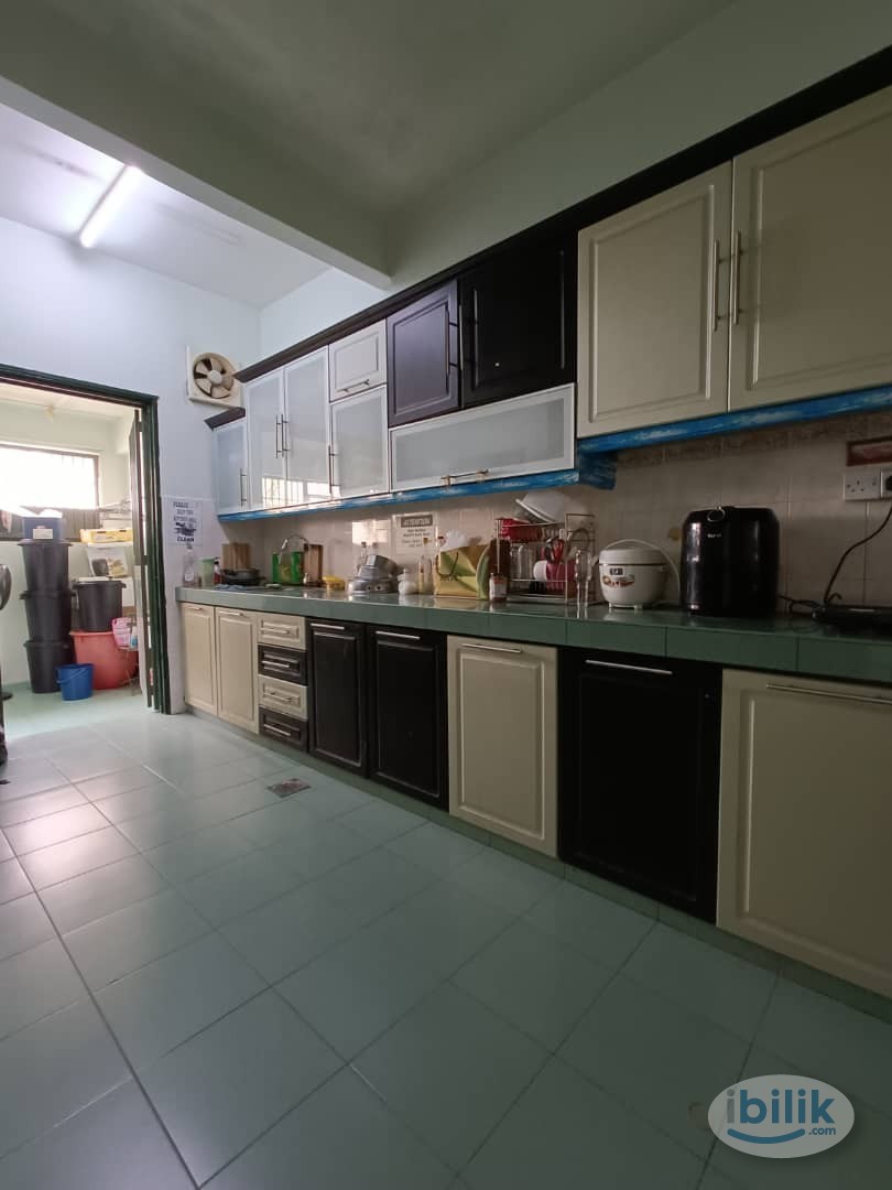 ♥️Single Room For Rent At Bangsar♥️ 🚘🏍️5min driving to One City 🚘🏍️5min driving to The Mines Shopping Mall 🚘🏍️2min drivi - Image 2