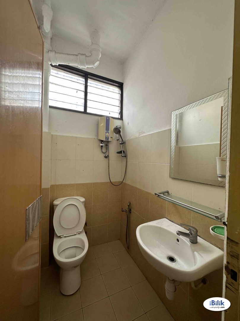 🫰🏻Single Room For Rent At Bandar Sunway🫰🏻 💈Easy Access to💈
✨Sunway University 
✨Monash University 
✨Alfa College 
✨Inti  - Image 2